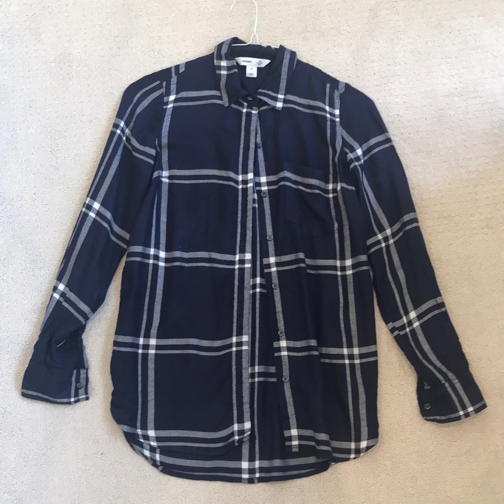 Button down top blue and white